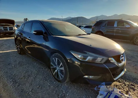 2016 Nissan Maxima Platinum z USA, uszkodzony, nr VIN 1N4AA6AP7GC426993